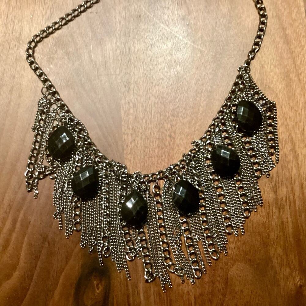 Paparazzi Vixen Conviction Black Necklace - Picture 4 of 4